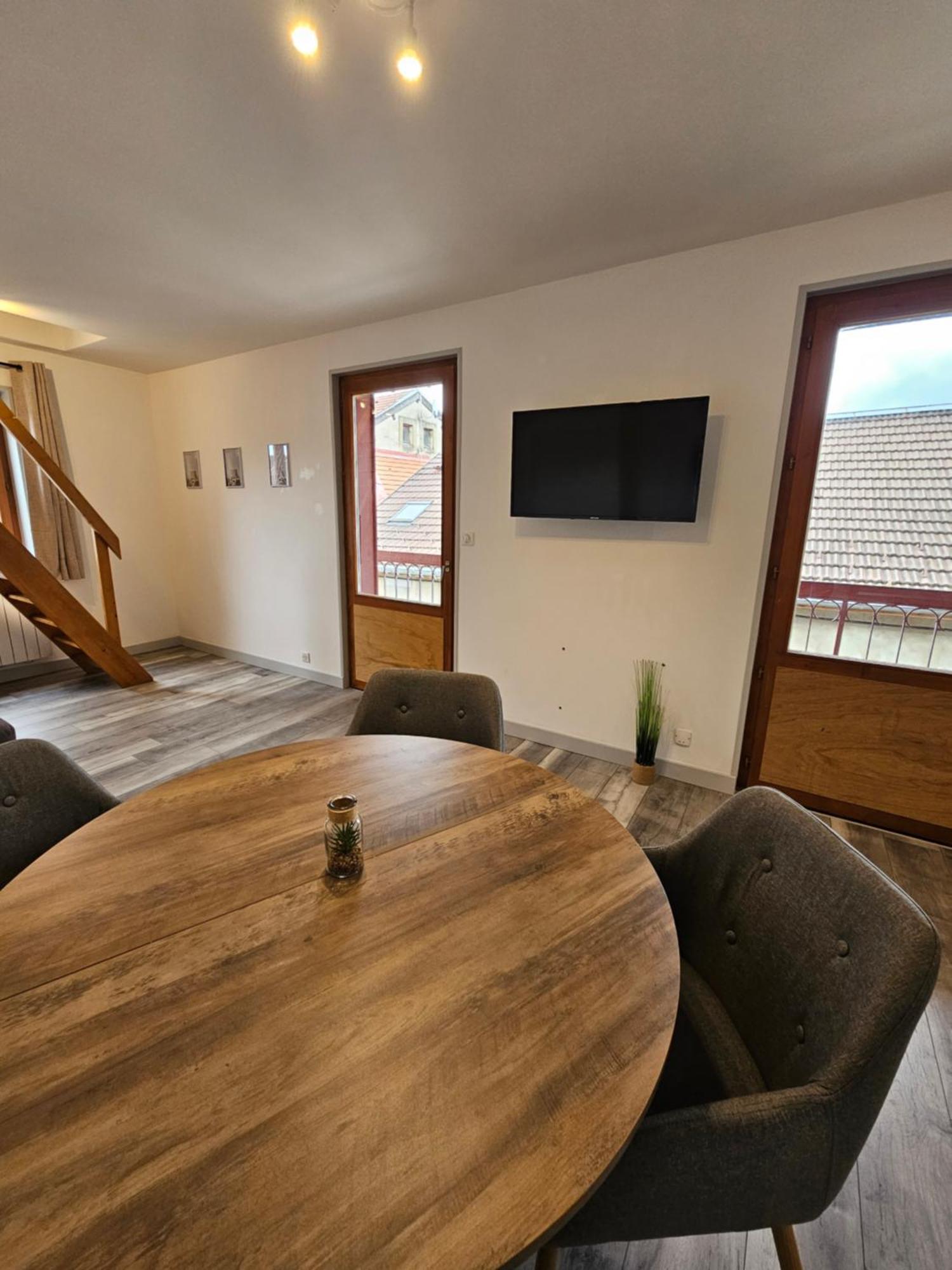Апартаменты Pontarlier Le Sympa ! 400M De La Gare - Ma Petite Resa Экстерьер фото
